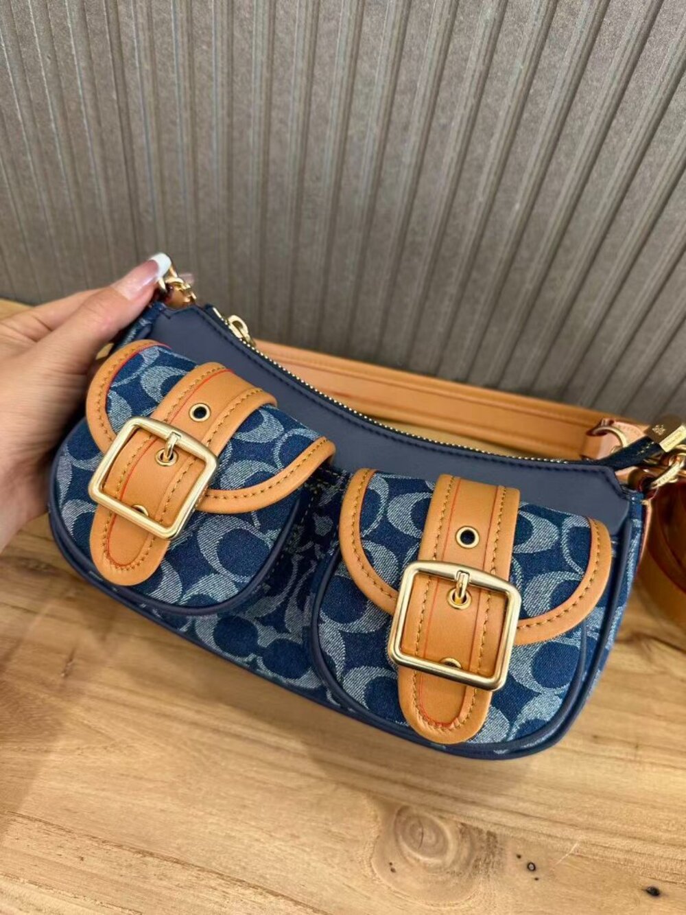 Pre-owned Coach baguette bag - Picture 4 of 6